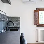 Oda ve Kahvaltı Maserati House - H24 3*