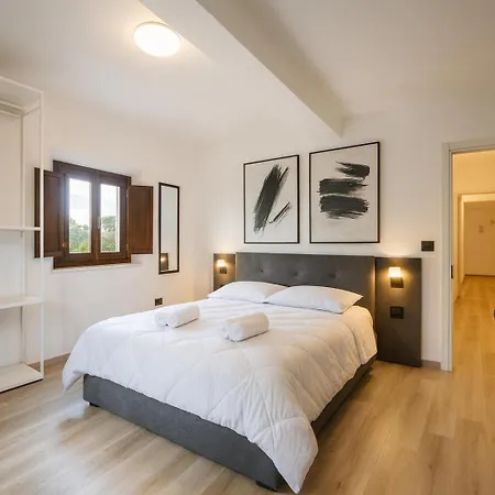 Maserati House - H24 3*