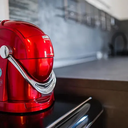 Maserati House - H24 モデナ