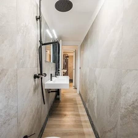 Maserati House - H24 Bed & Breakfast