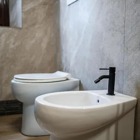 Maserati House - H24 Bed & Breakfast