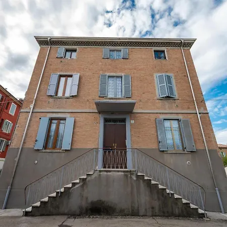 Maserati House - H24 Oda ve Kahvaltı Modena