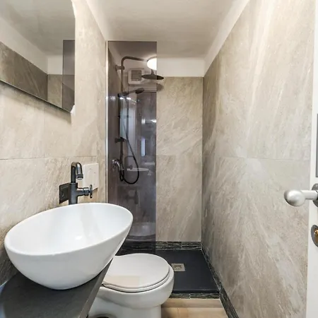 Oda ve Kahvaltı Maserati House - H24