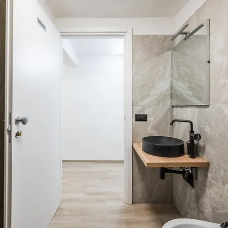 Bed & Breakfast Maserati House - H24