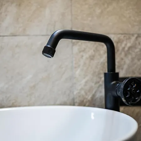 Maserati House - H24 3*