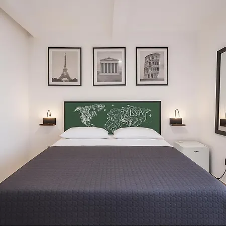 Maserati House - H24 Oda ve Kahvaltı 3*
