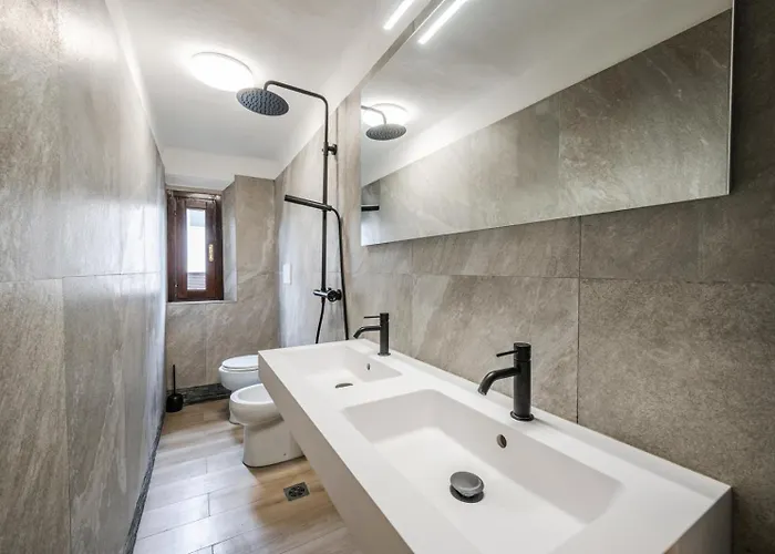 Maserati House - H24 3* モデナ