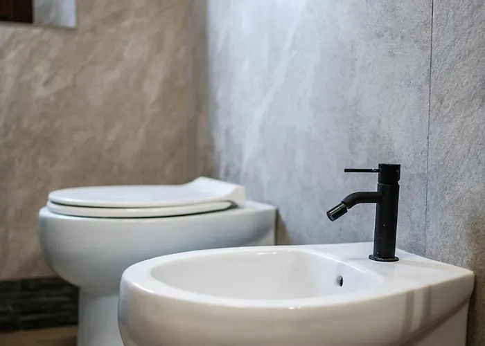 Maserati House - H24 Couette-café