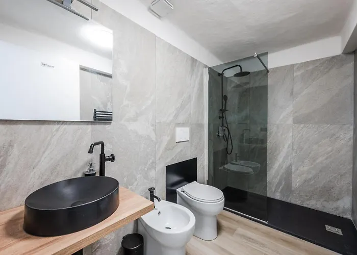 ベッド・アンド・ブレックファスト Maserati House - H24