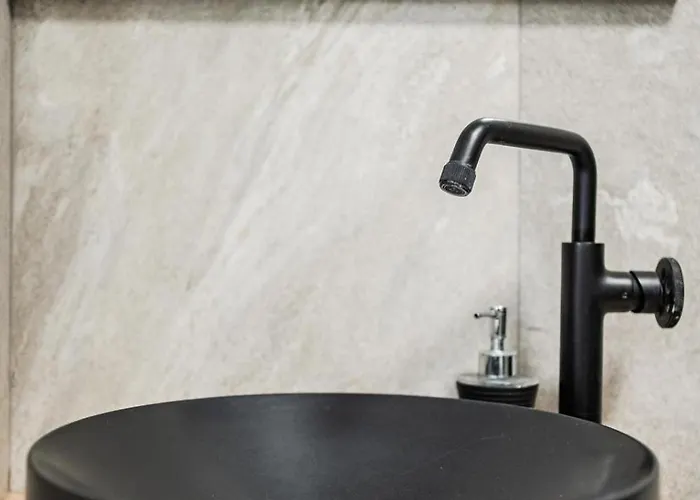 Panzió Maserati House - H24 3*